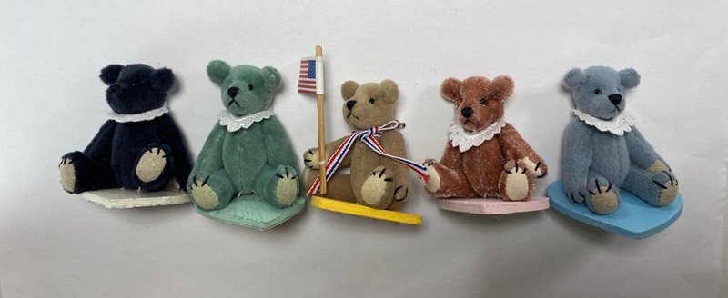 5 pcs X LOT World of Miniature Bears By Theresa Yang 2.5"  Bear w/Lace Collar
