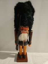 VINTAGE Erzgebirge KWO. Wooden Nutcracker Soldier With Rifle. Germany