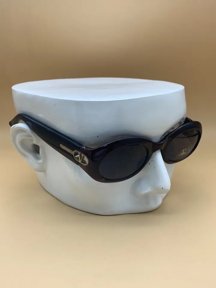 Vintage Valentino 5191/S Sunglasses Black Cat Eye Frames  display picture 1