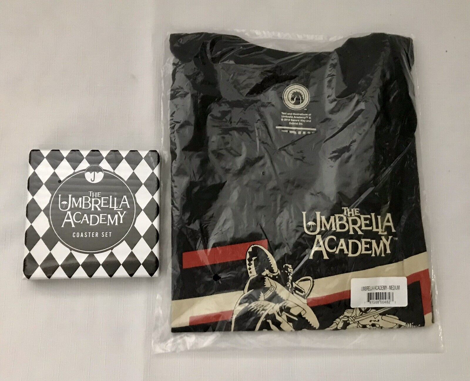 2019 SDCC Dark Horse The Umbrella Academy Black Medium Shirt and