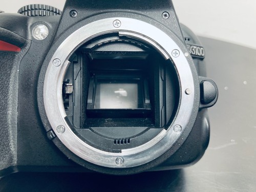 Nikon D3100 DSLR Digital Camera Body 14.2MP - 3 inch LCD Screen with Battery - Picture 21 of 24