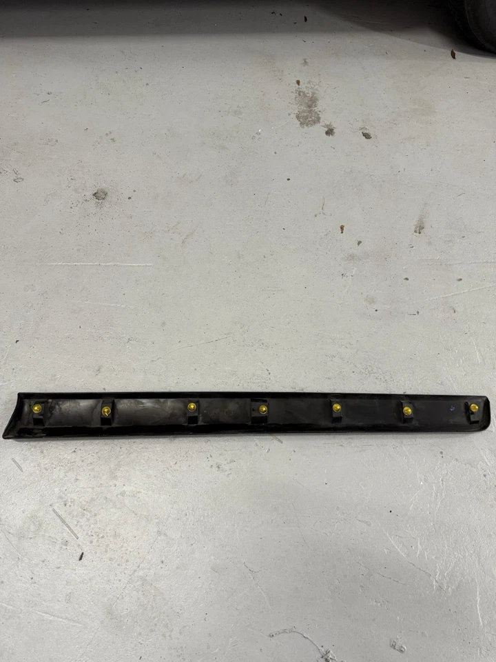 10-13 VOLVO XC60 PUERTA DELANTERA IZQUIERDA IZQUIERDA MOLDURA LADO DEL CONDUCTOR TEXTURA OEM Foto 3 de 4