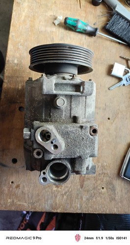 Golf 5 plus 1,6 102 PS benziner  Klimakompressor