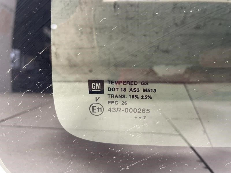 Hummer H3 2008 cuarto de cristal trasero derecho del lado del pasajero OEM+ Foto 3 de 4