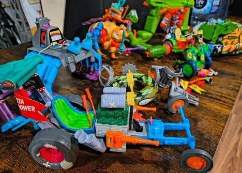 Teenage Mutant Ninja Turtles Vehicle Lot Vintage-Some Missing Parts & Broken pcs