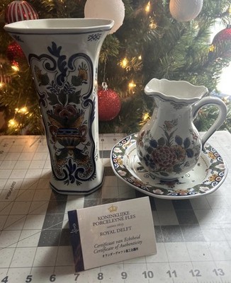 VINTAGE ROYAL DELFT KONINKLIJKE PORCELEYNE FLES ANNO 1653 3 Piece Set