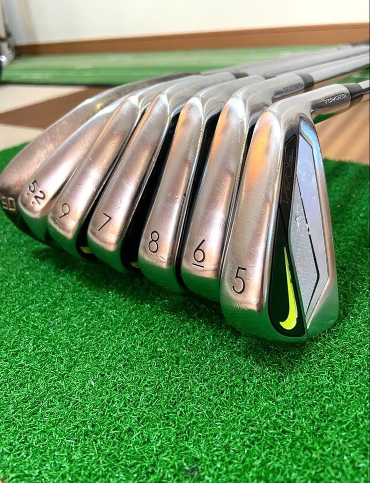 Juego de plancha NIKE GOLF VAPOR PRO 5-9 Flex-S300 Dynamic Gold con putter/cuña Foto 3 de 4