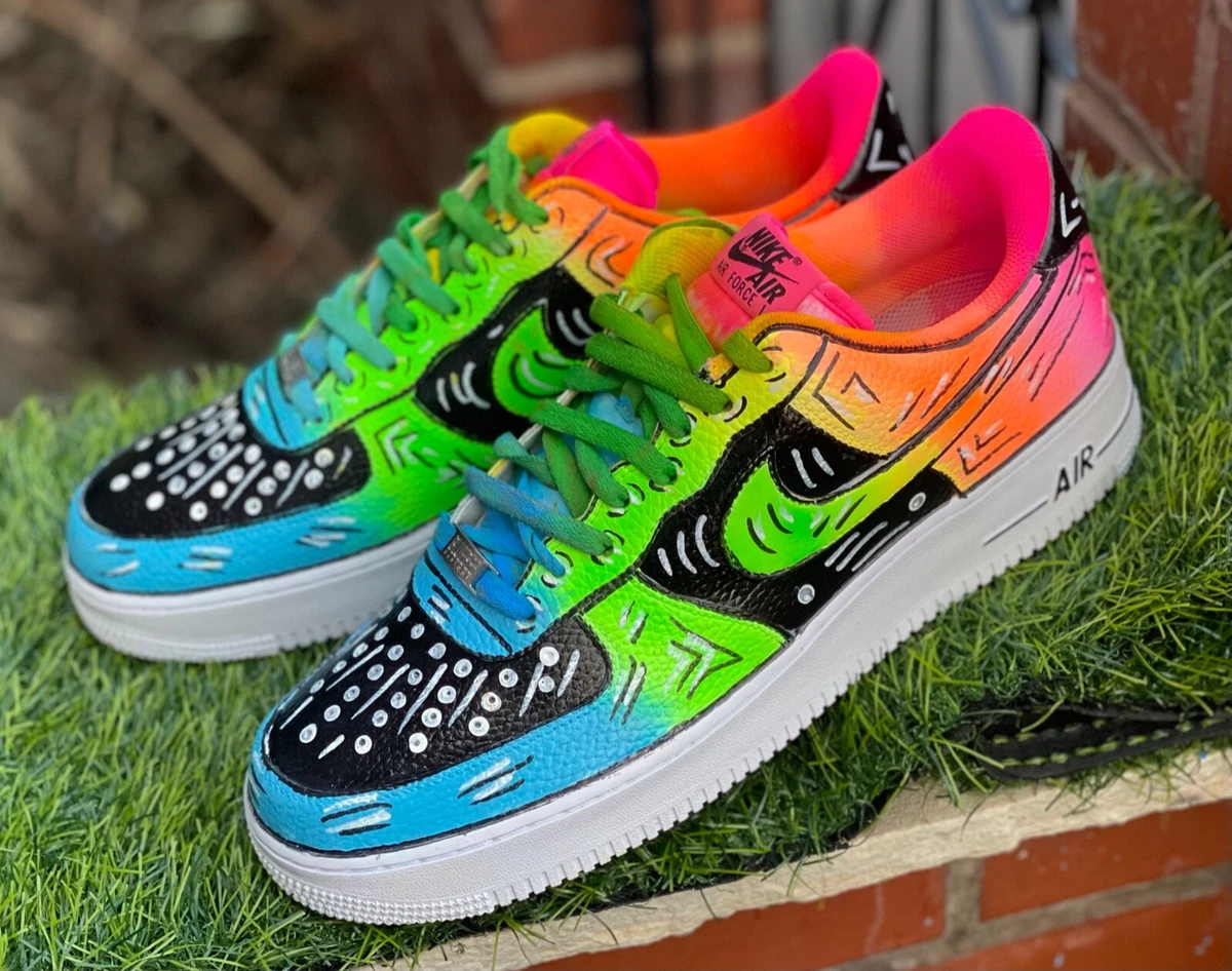 Nike rainbow outlet trainers uk