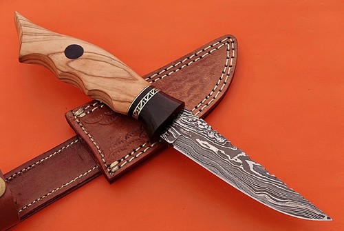 9 straight back blade skinning Knife, finger serrated wood scale, Leather sheath - Picture 7 of 11