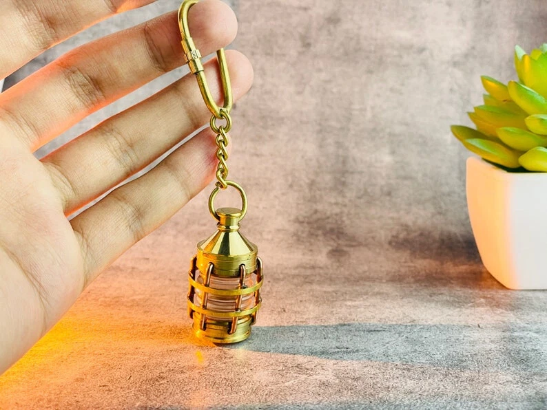 Llavero Life Saver Hecho a Mano Anillo Náutico Latón Sólido Tubo de Natación Llavero Foto 4 de 4