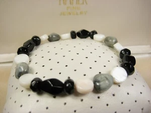 Vintage Chic Bohemian Boho Black Gray Mother of Pearl Beaded Stretch Bracelet