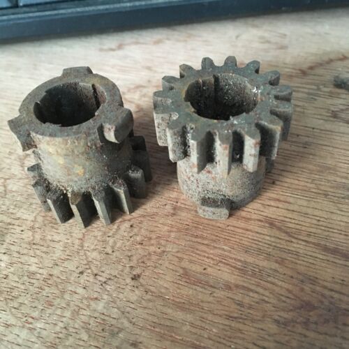 NOS Pre War Burman gearbox mainshaft gear 15 tooth slider dog arm ajs triumph - Afbeelding 1 van 2