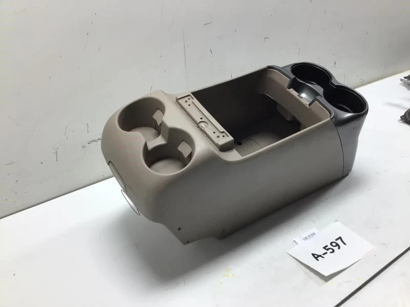 2007 TOYOTA SIENNA ПОЛА ЦЕНТРАЛЬНОЙ КОНСОЛИ ХРАНЕНИЯ ЧАШКА ХОЛОДНЕЕ OEM + - Изображение 3 из 4