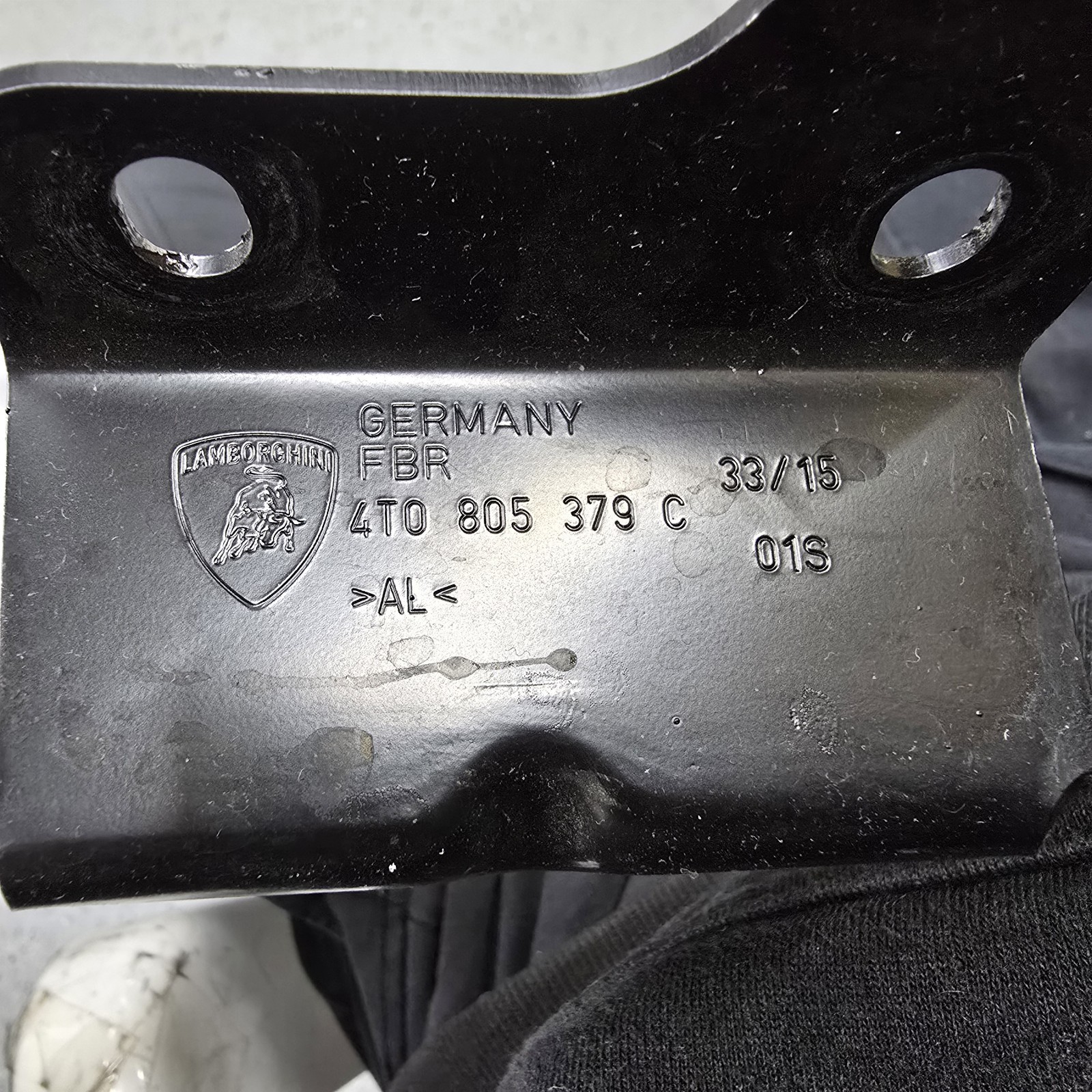 Lamborghini Huracan Front Mounting Bracket Left Radiator 4T0805379C 4T0805327C