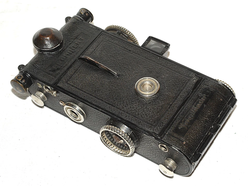 VOIGTLANDER PROMINENT 6x6 TELEMETRE HELIAR 4,5/105 MM - Photo 3/4