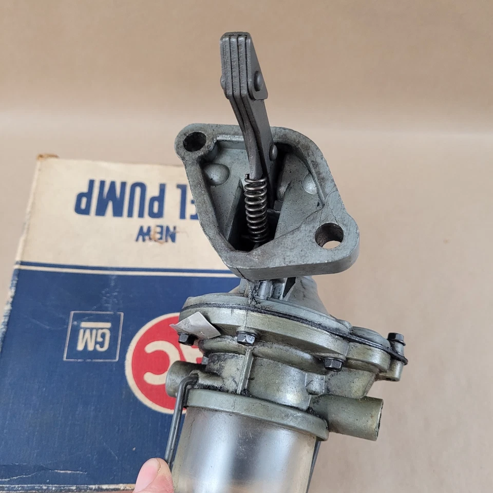 BOMBA DE COMBUSTIBLE AC 588 1523647 PARA CHRYSLER DESOTO DODGE PLYMOUTH 1938-52 6 CICLOS Foto 3 de 4