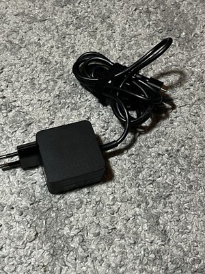 Original  ASUS 45W AD2121020 USB-C 45,0 Wat Netzgerät Netzteil Ladegerät Schwarz