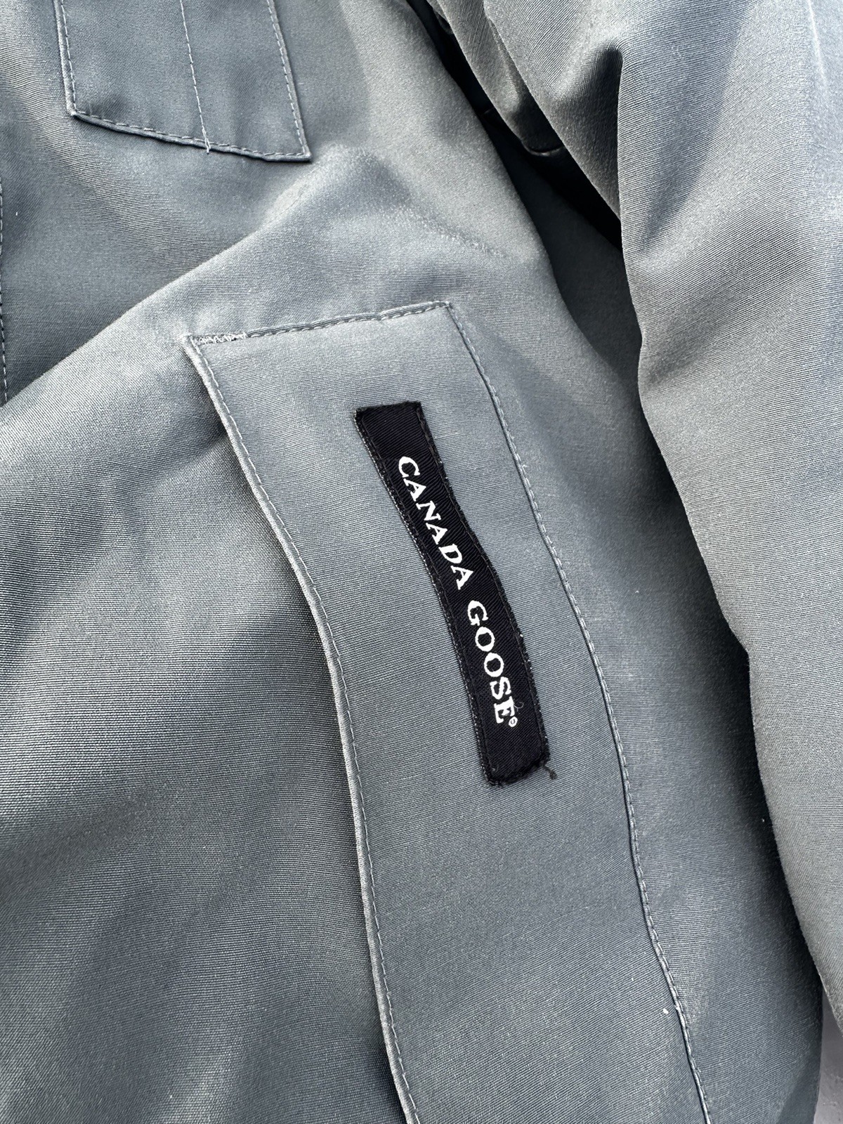 Canada Goose l Borden Bomber Jacket Men's l Size M thumbnail 3