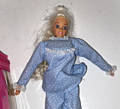 BARBIE 1966 / 1976 Made In China EUR 6,00 - FR