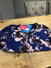 Tripp Holdall - BNWT - Indigo Purple Flowers Size 50x20x34cm