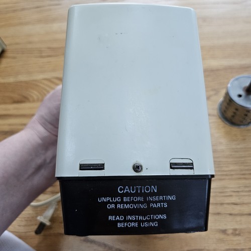Moulinex Kitchen Model 244 Grind Shred Grate 5 Disks Works MUST READ DESCRIPTION - Picture 2 of 21