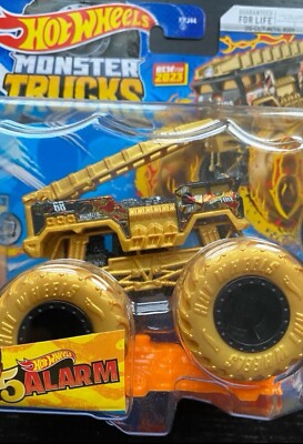 2023 Hot Wheels MONSTER 5 ALARM 🔥gold fire truck ☆red flame