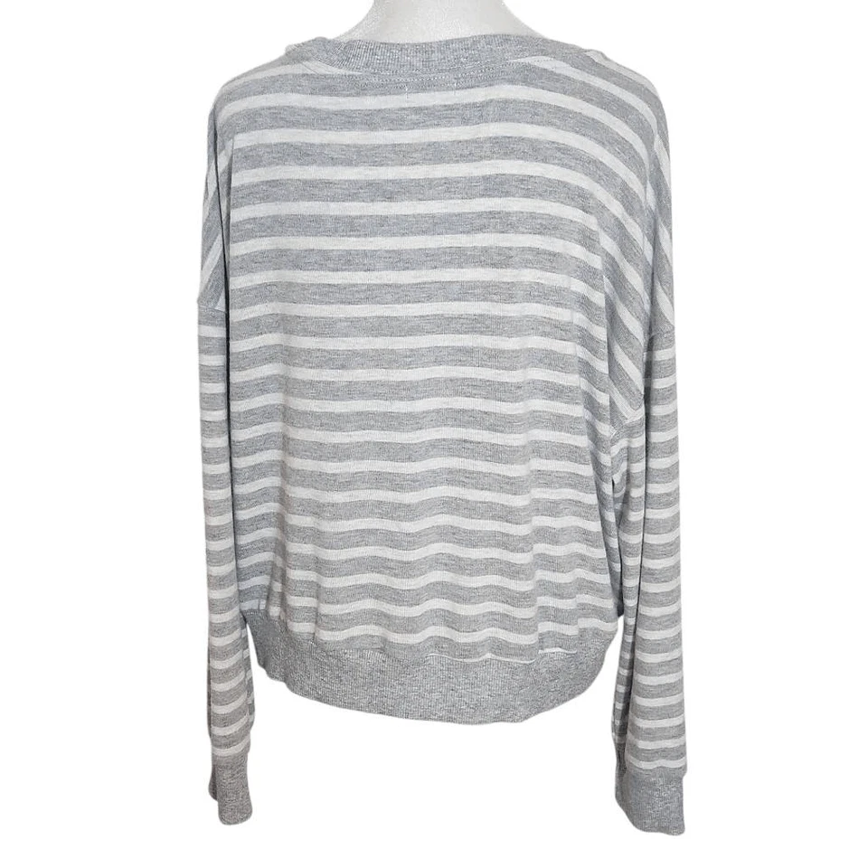 Splendid Gray and White Stripe Long Sleeve Knit Top Size Large Gray Pullover — 第 2/4 张图片