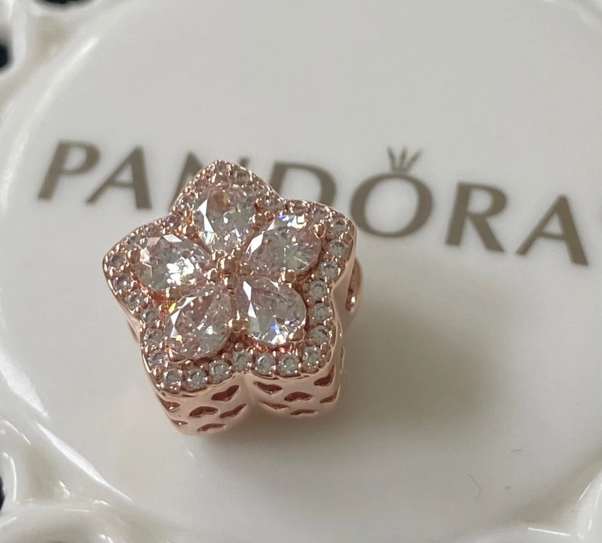 Sparkling snowflake clearance pavé charm