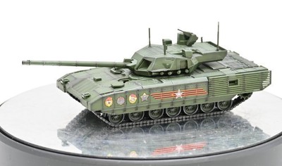 Sanrong 1/72 T14 Armata Main Battle Tank Parade Model w/ 2 Persons Ornaments