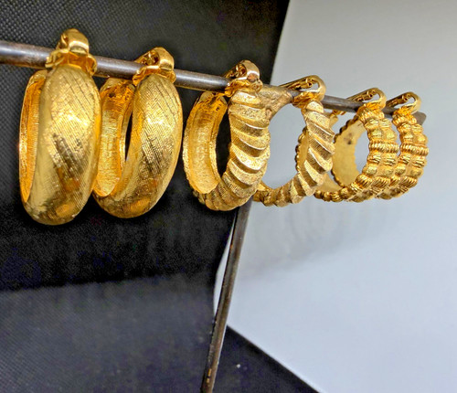 LOT OF 3 VINTAGE GOLD TONE HOOPS CLIP ON EARRINGS STAMPED VIRO NEW OLD STOCK!