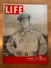 LIFE MAGAZINE SEPTEMBER 17 1945  JAPAN SIGNS SURRENDER 