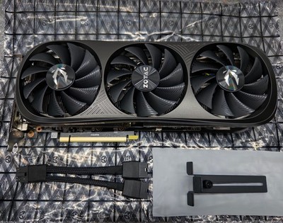 ZOTAC GAMING NVIDIA RTX 4070 Ti SUPER Trinity 16gb Graphics Card GPU w Adapter