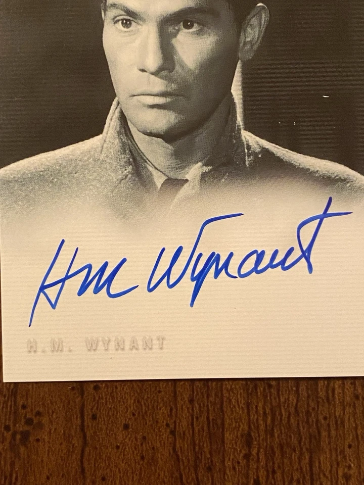 H M Wynant Signed Autographed Twilight Zone Card 2002 Rittenhouse Series 3 A52 - Image 2 of 3