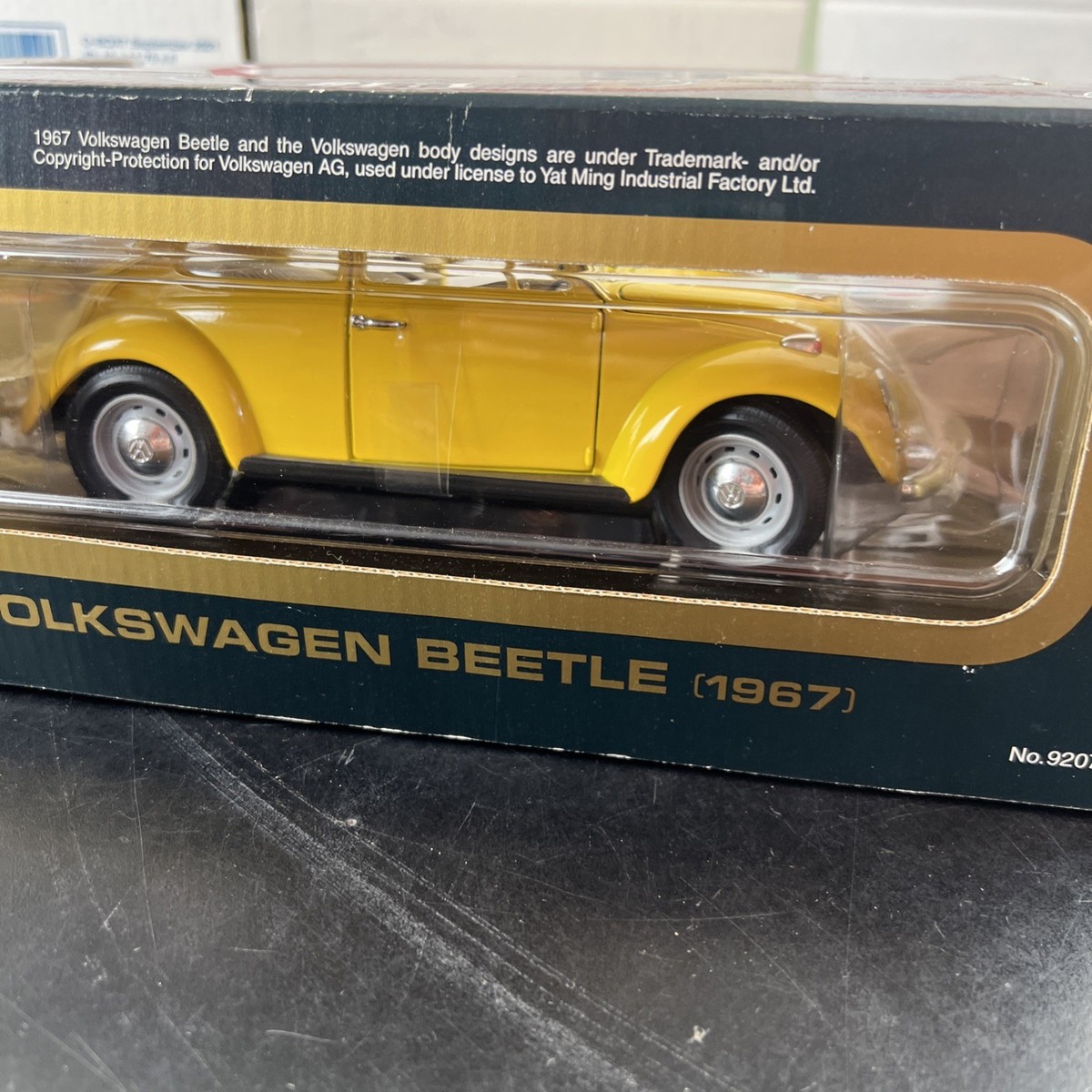 Road Tough Collection 1:18 1967 Volkswagen Beetle | eBay
