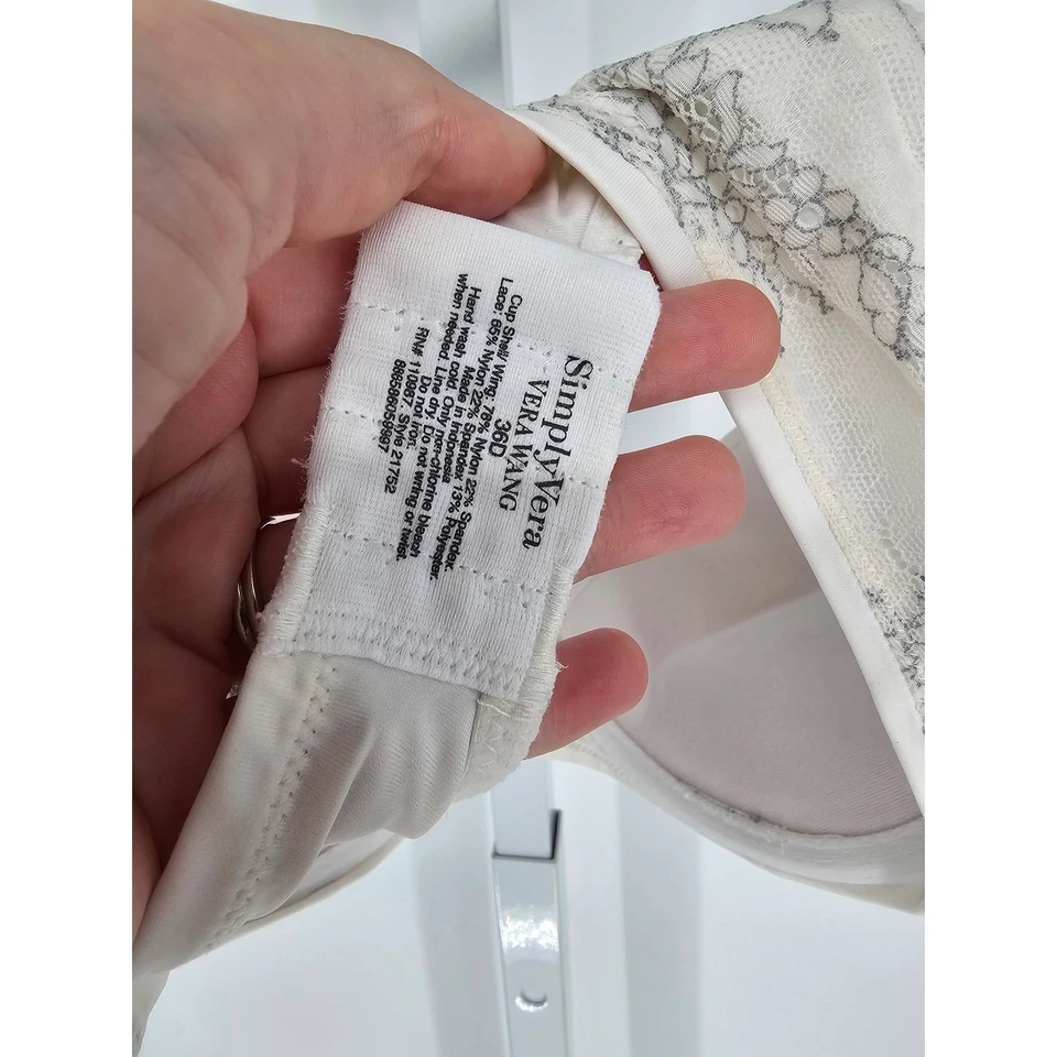 Simply Vera Wang Womens Sz 36D Classic T Shirt Bra White w/ Gray Floral Lace - Image 4 of 4