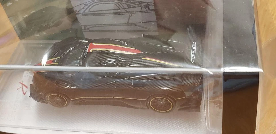 Anuncio de colección de coches de juguete modelo Pagani Zonda Revolución 1/64 Foto 3 de 4