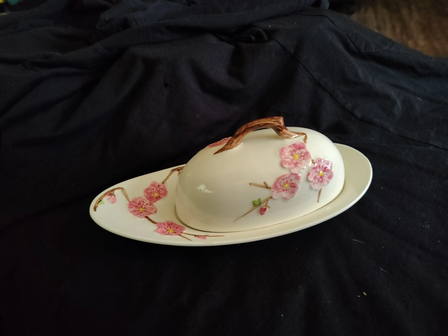 Metlox Poppytrail Peach Blossom Covered Butter Dish