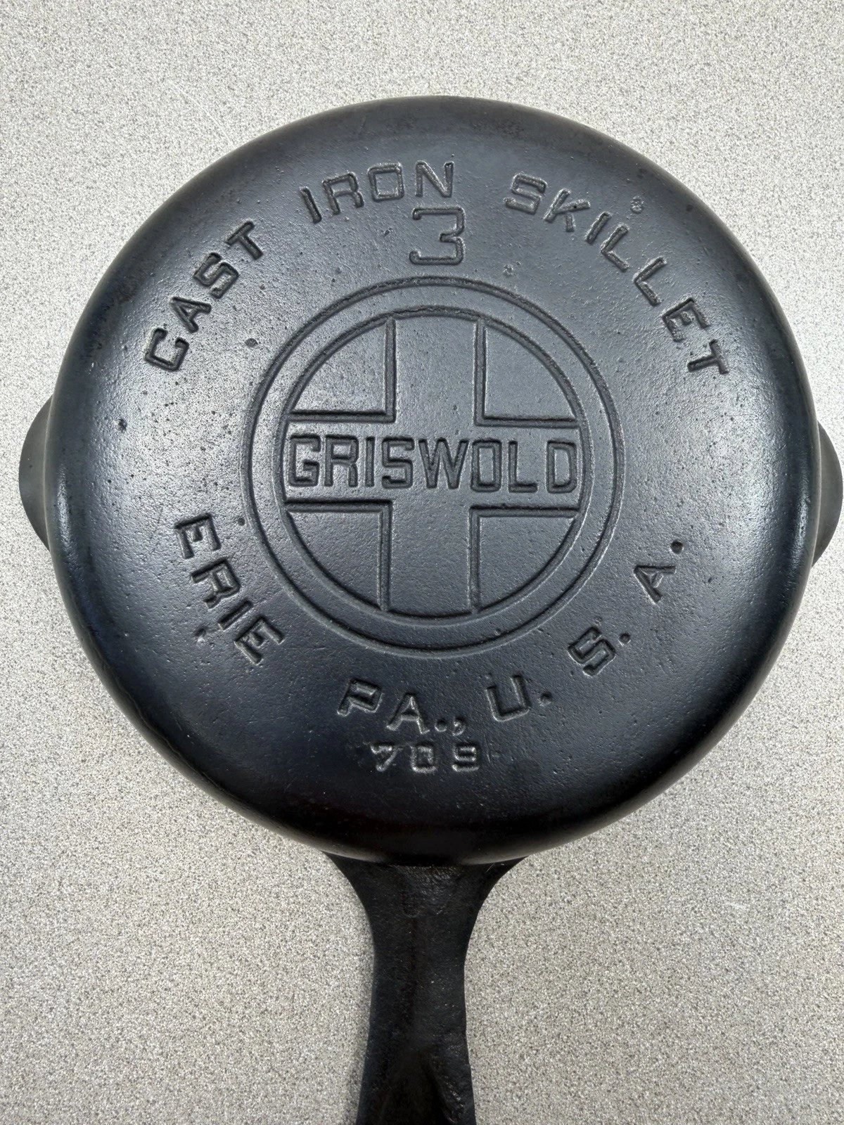 Vintage GRISWOLD Cast Iron SKILLET Frying Pan # 3 LARGE BLOCK LOGO 709