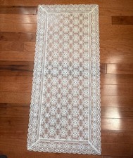 Vintage-Style White Floral Crochet Lace Table Runner 34x14" Rectangular Home D c