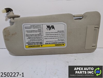 OEM 2003-2006 Infiniti G35 3.5L Passenger Sun Visor Illuminated Right Side RH