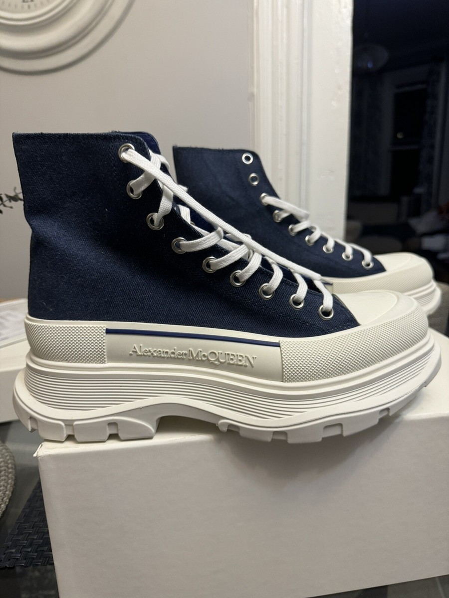 スニーカー Alexander Mcqueen Tread Slick Sneaker 15095361_55403912_600.jpg