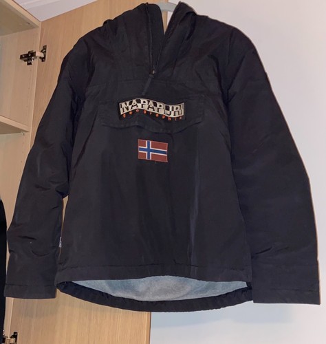 napapijri jacket small - worn twice in 