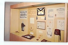 Old Postcard of THE HARRY S TRUMAN LIBRARY Independence Missouri