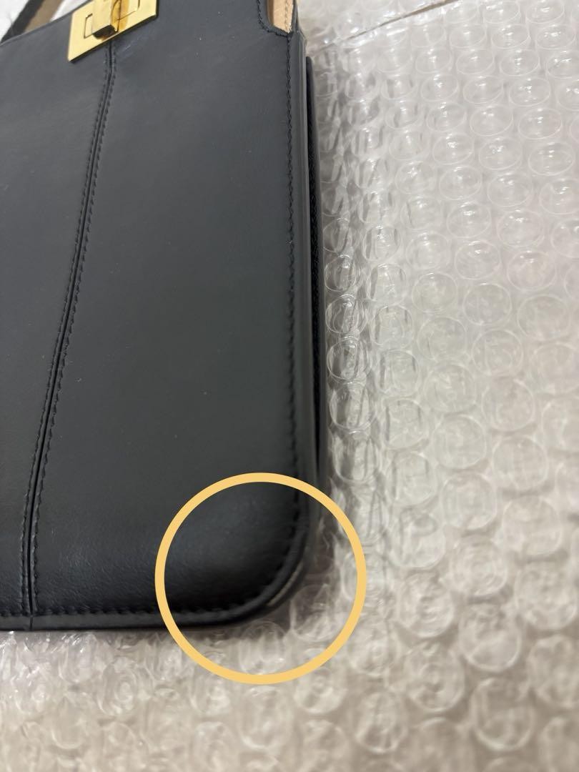 SAINT LAURENT Borsa a tracolla per smartphone Fendi in pelle nera usata