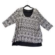 Karen Kane Top Womens 2X Black White Geometric 3/4 Sleeve Flowy Tunic Blouse