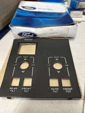 1987-1988 Ford Thunderbird Turbo Coupe NOS Console Switch Panel