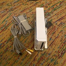 Nintendo Wii Model RVL-001 Console Bundle - Tested