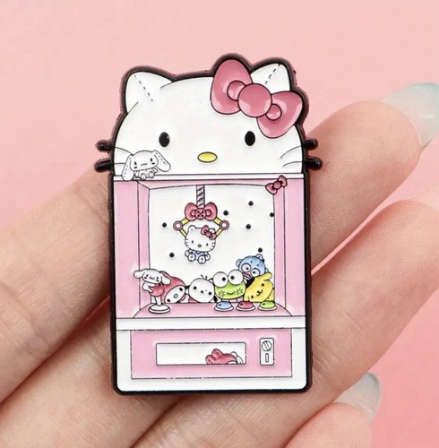 Sanrio Hello Kitty - Toy Claw Machine Enamel Pin 2024 Pink Cute - New - Picture 4 of 8