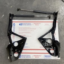 93-97 Honda Del Sol Oem Trunk Hinges Pair Left Right S Si Vtec Black With Bolts 93-97 Honda Del Sol Oem Trunk Hinges Pair Left Right S Si Vtec Black With Bolts