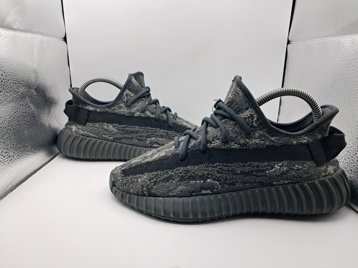 Shoes Yeezy 350 Black Early Release V2 Black Yeezy Boost 350 V2